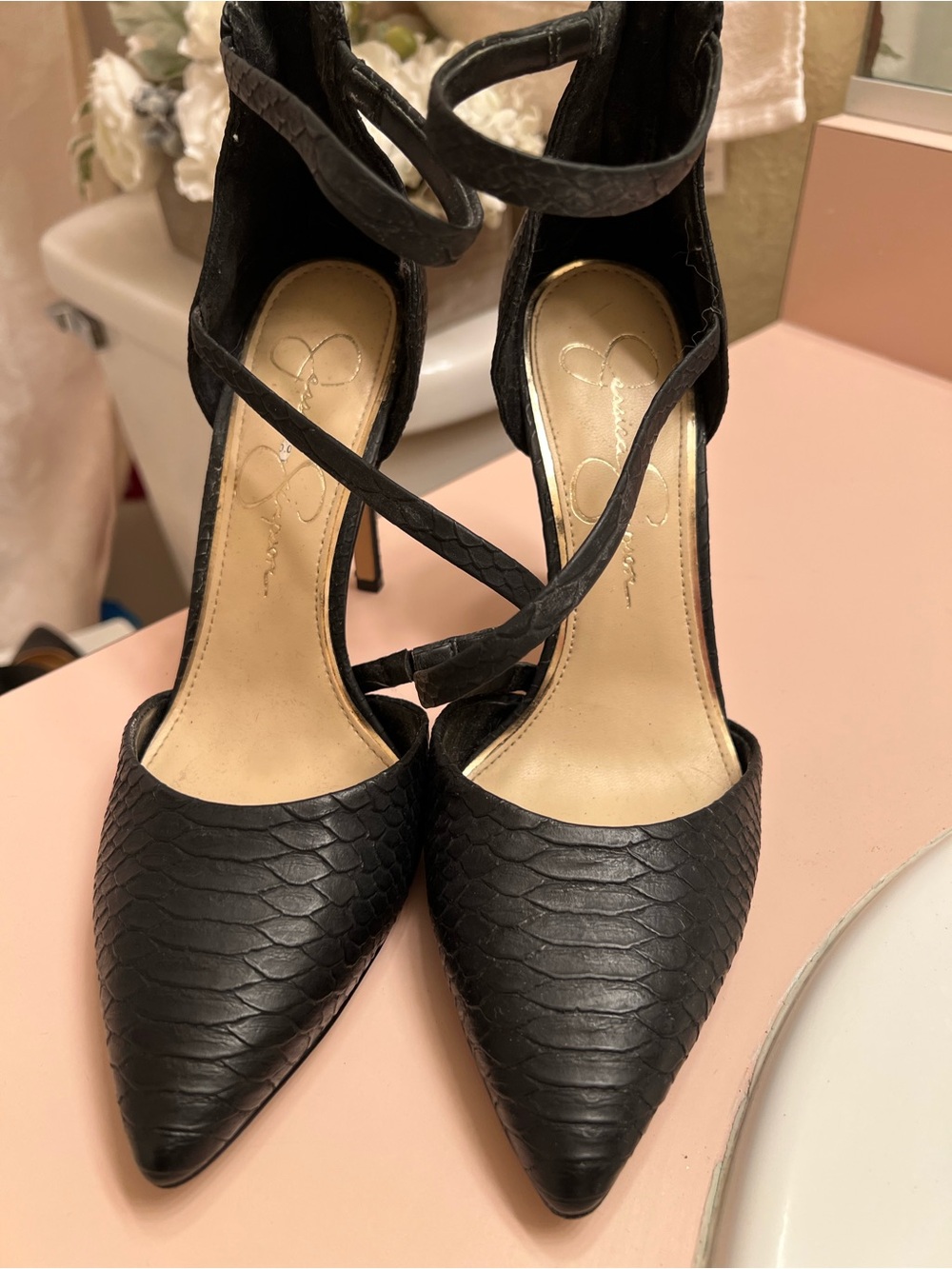 Jessica Simpson Black Textured Pointed-Toe Strappy Heels